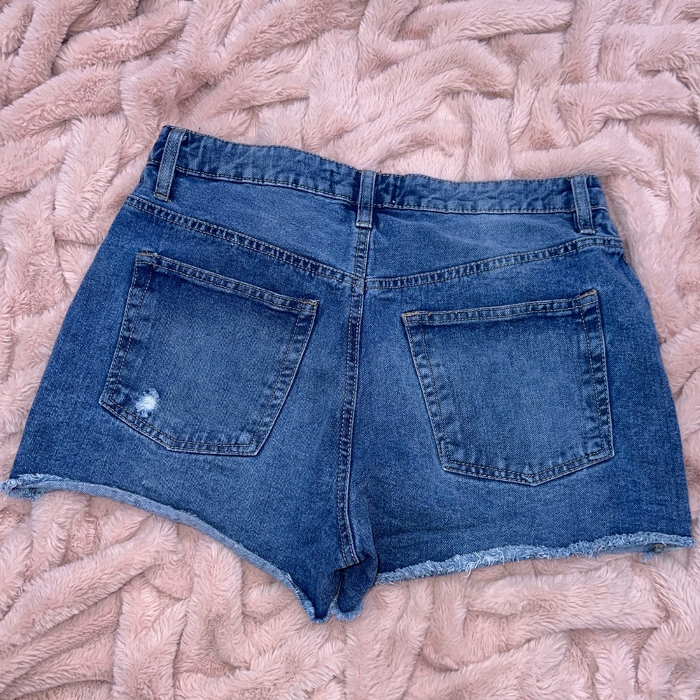 Jean Short - Picture 2 of 2